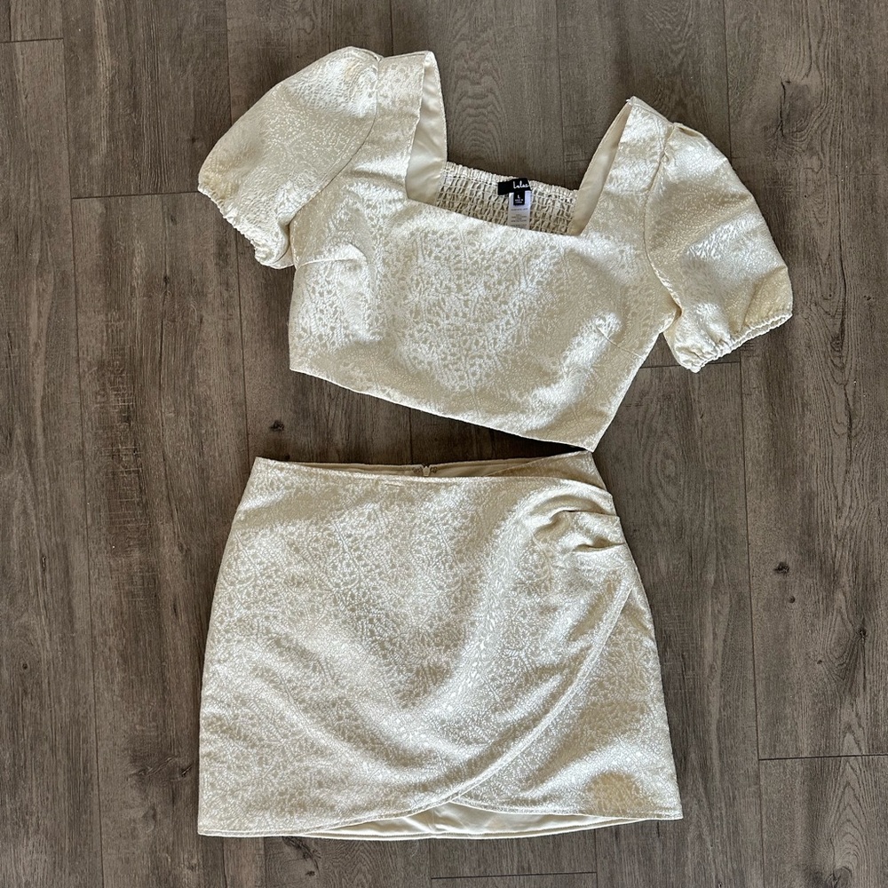 Ivory 1 piece set